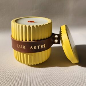 Vela Aromática no Pote de Concreto Listrado amarelo