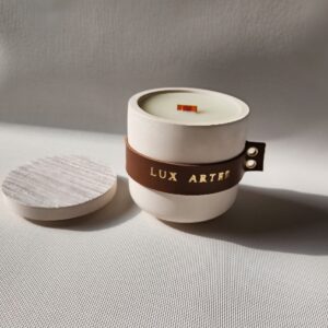 Vela Aromática no pote de concreto liso Off White